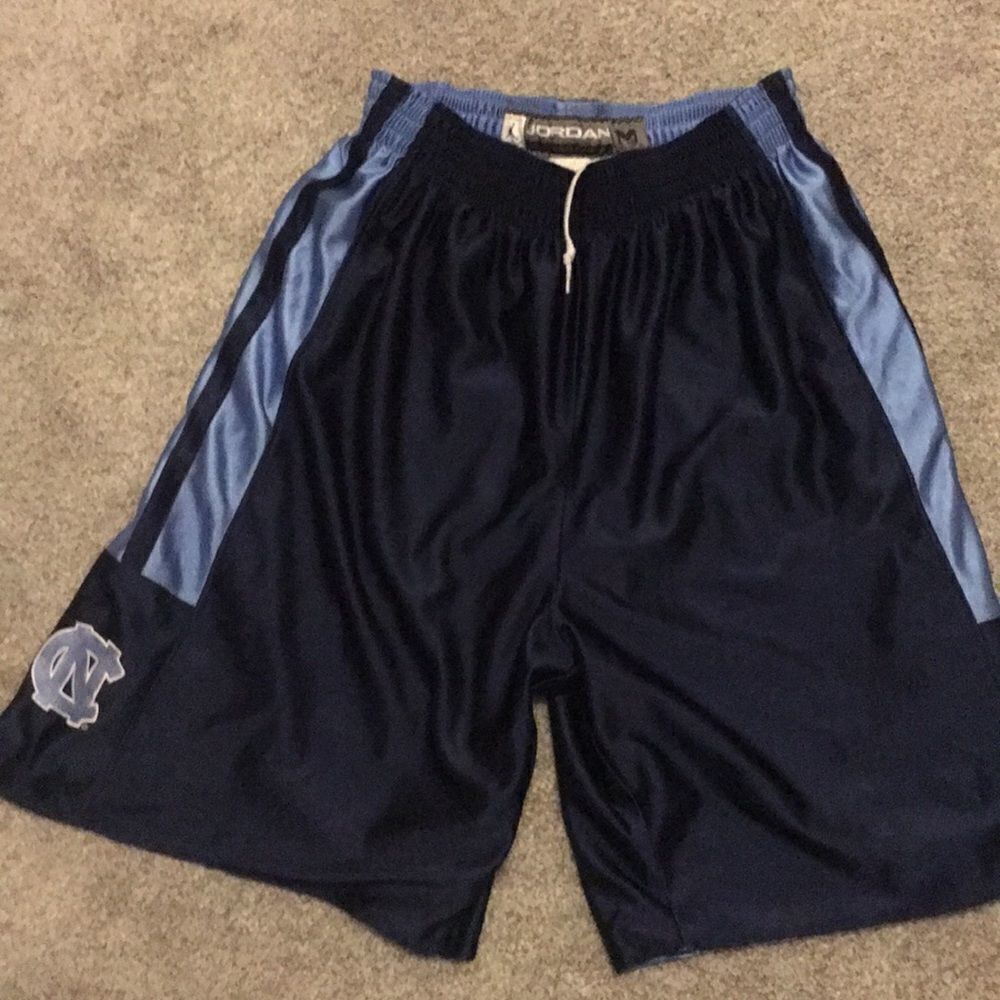 BLUE JORDAN UNC North Carolina Tar Heels REVERSIBLE basketball 🏀 shorts Lined